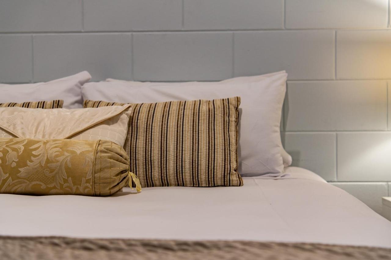 Airlie Sun & Sand Accommodation #5 شاطئ إيرلي المظهر الخارجي الصورة